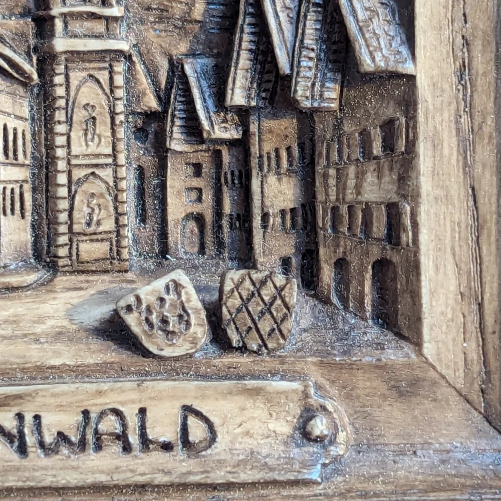 Resin Mittenwald Wall Art 4